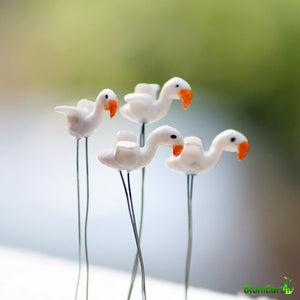 Beautiful Swan Pin Toys For Garden Decor (Set of 4)Beautiful Swan Pin Toys For Garden Decor (Set of 4)