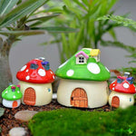Load image into Gallery viewer, Mushroom Miniature house set of 4
