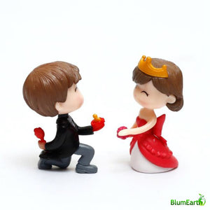 Cute and Adorable Wedding Couple Miniature Set